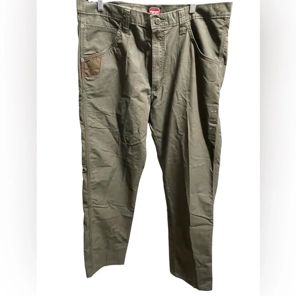 🤎🩶NWT WRANGLER Men's Olive Green Pants size 38x32  Lightweight canvas cotton